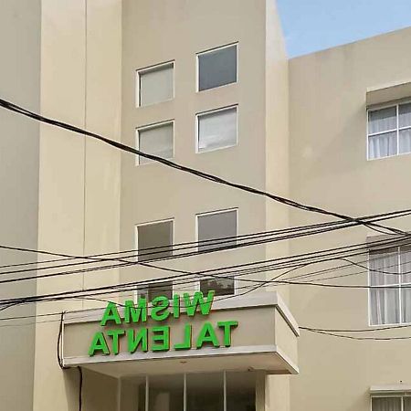 Wisma Talenta Mitra Reddoorz Jakarta Exterior photo
